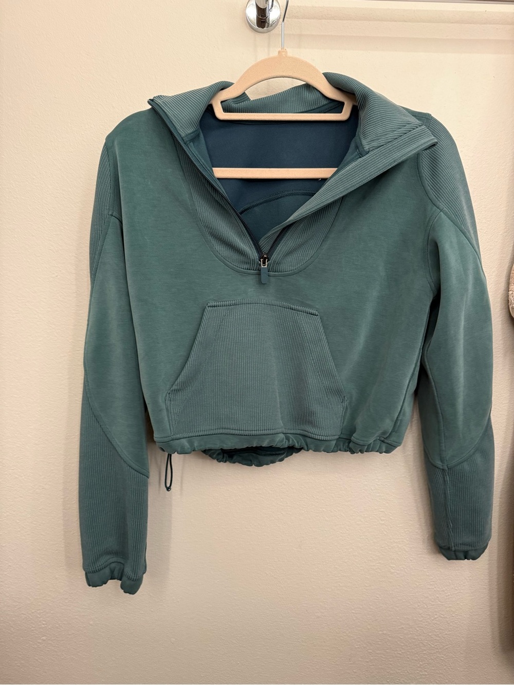 lululemon athletica Cropped Half-Zip Pullover in Teal